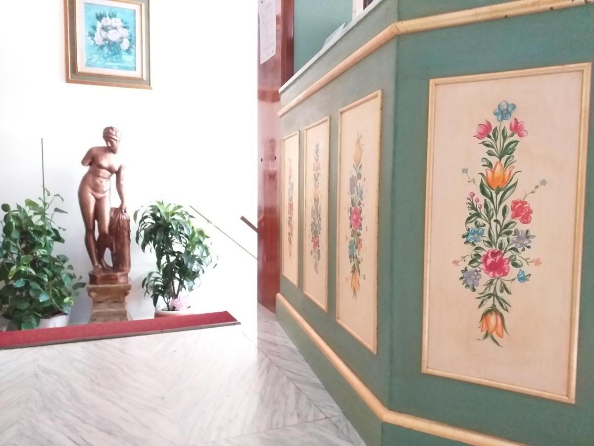 Hotel Bologna ฟลอเรนซ์ ภายนอก รูปภาพ