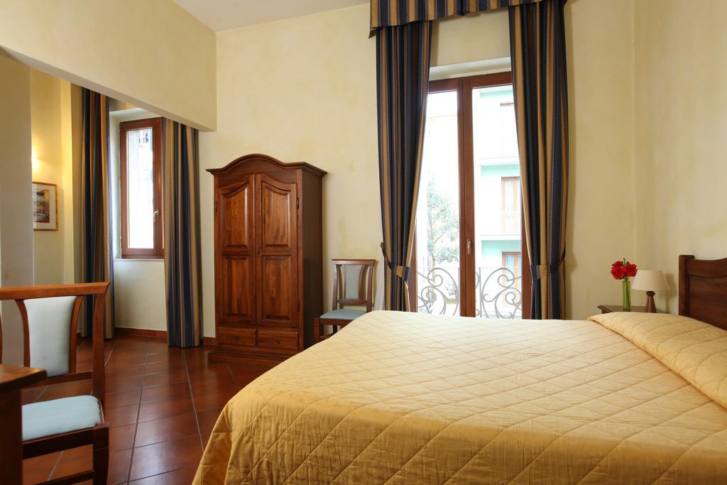 Hotel Bologna ฟลอเรนซ์ ภายนอก รูปภาพ
