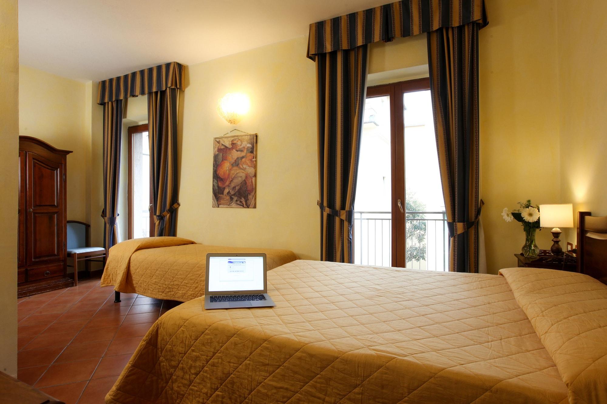 Hotel Bologna ฟลอเรนซ์ ภายนอก รูปภาพ